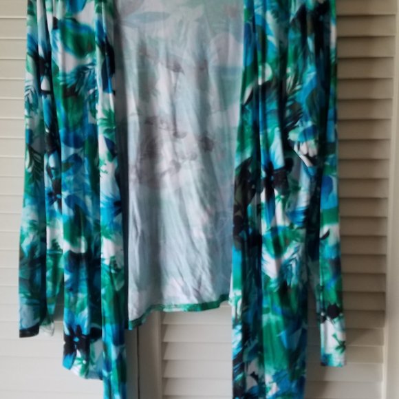 Cardigan - Picture 2 of 5